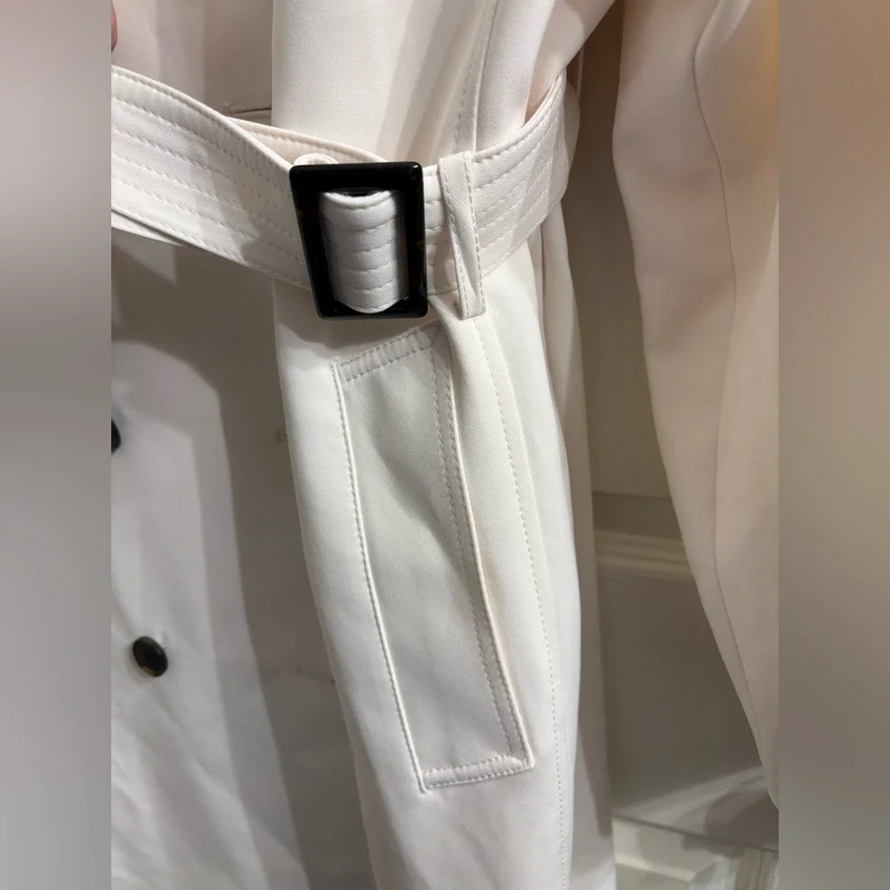 H&M White Trench Coat with Black Buttons - Picture 2 of 4